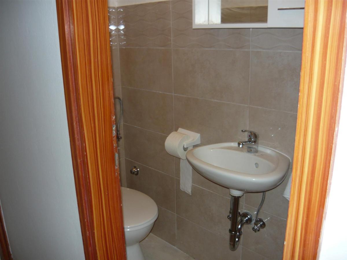 Apartments With A Parking Space Kampor, Rab - 4984 Ngoại thất bức ảnh